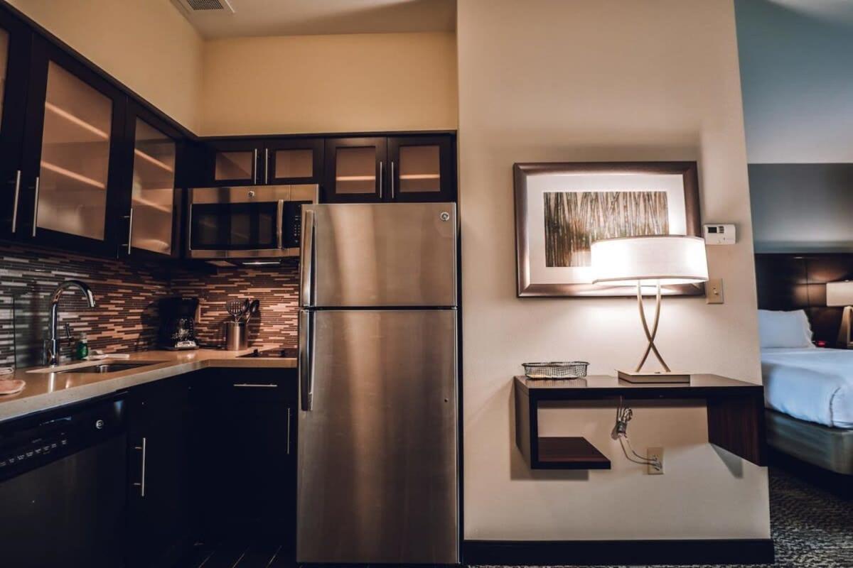 Free Parking Free Wifi With Kitchen Washer Dryer Relux Studio Group 2 Leilighet Houston Eksteriør bilde