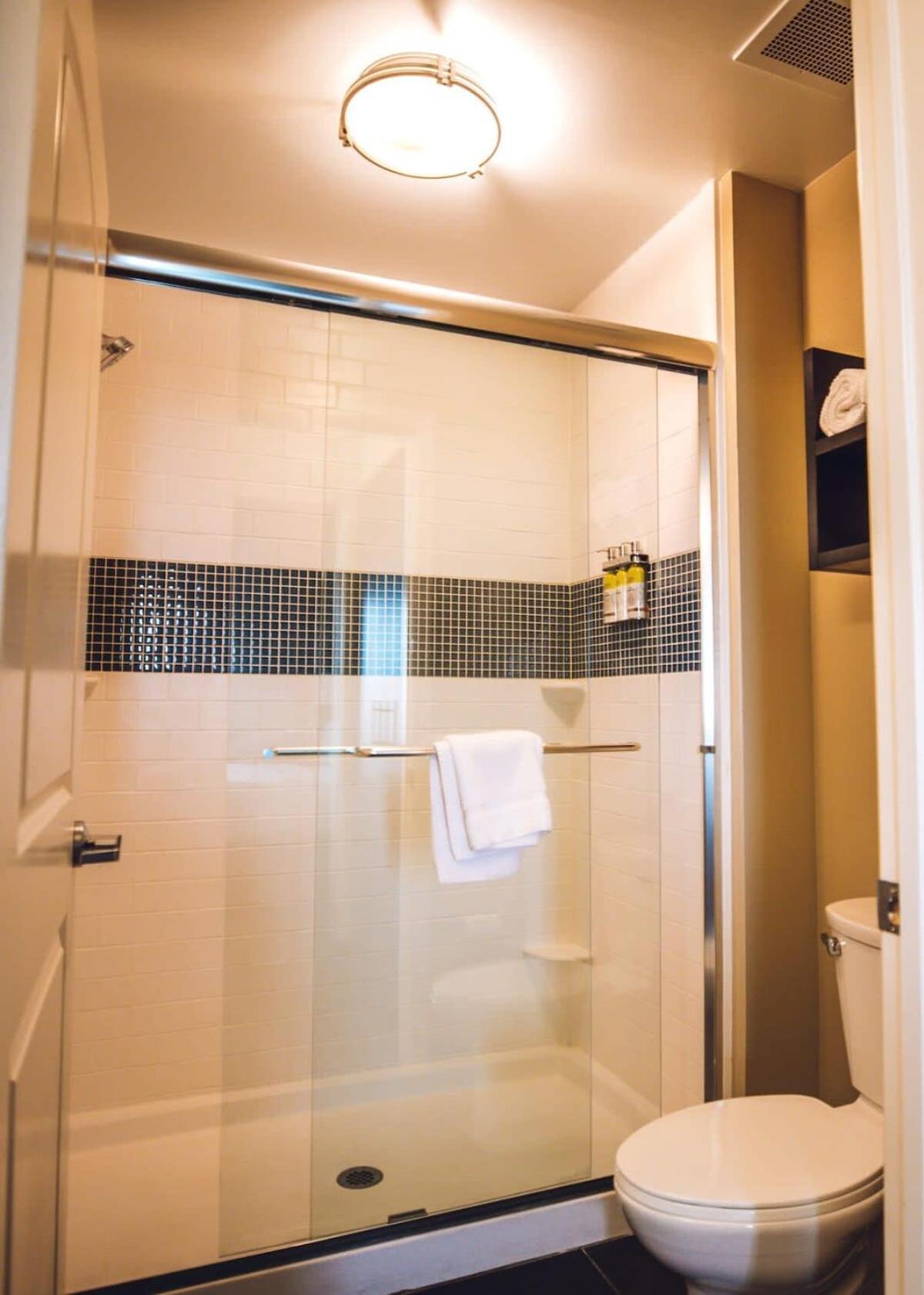 Free Parking Free Wifi With Kitchen Washer Dryer Relux Studio Group 2 Leilighet Houston Eksteriør bilde